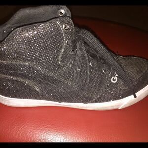 Cute shoes by G by Guess size 91/2 medium
